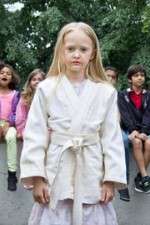 Watch Flickan, mamman och demonerna Goojara