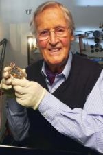 Watch The Incredible Story of Marie Antoinette\'s Watch... With Nicholas Parsons Goojara