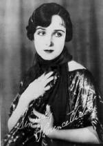 Watch Hail the Woman Goojara