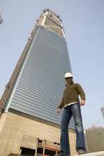 Watch Build It Bigger Goojara