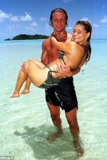 Watch Shipwrecked Goojara